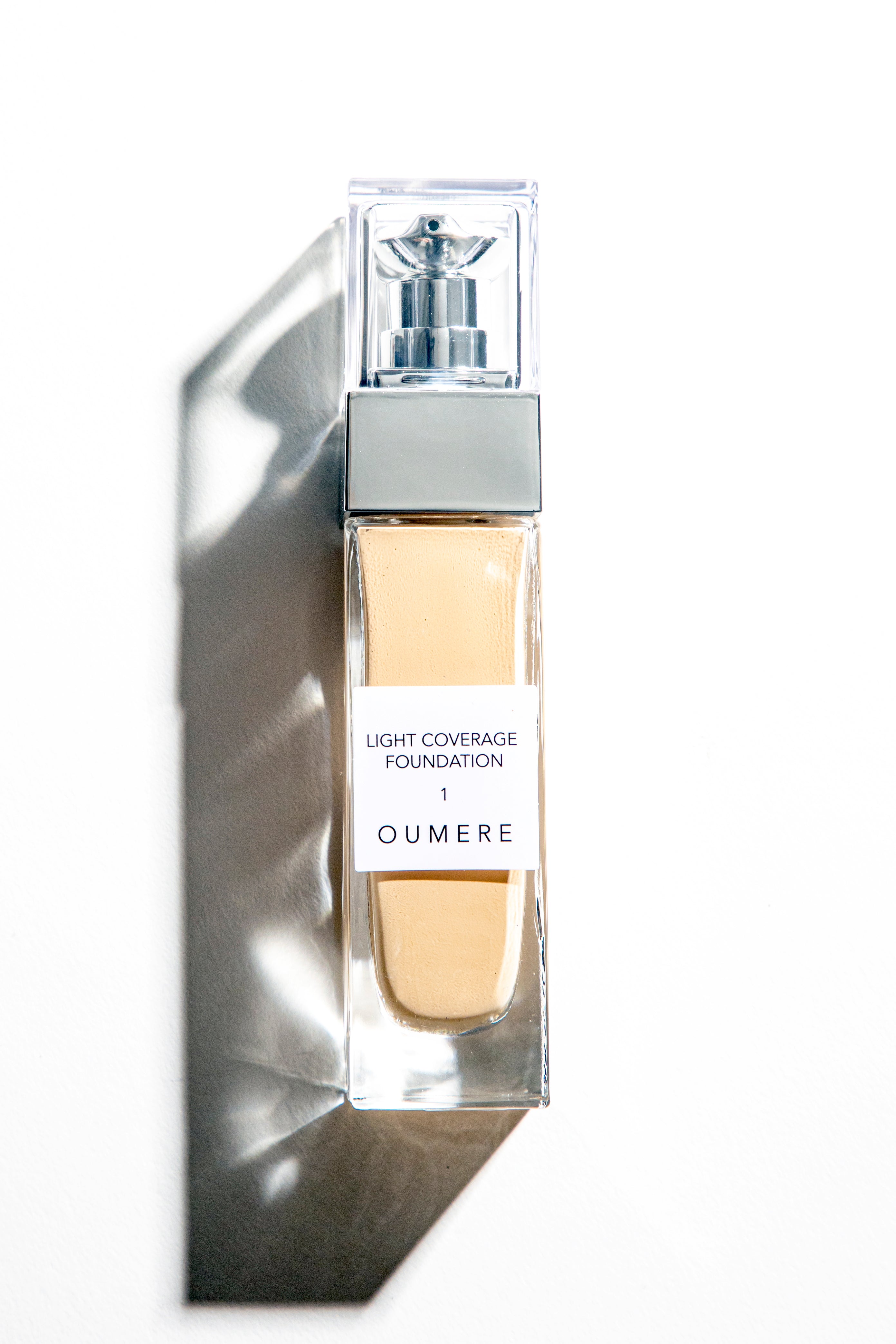 Light Coverage Foundation - O U M E R E