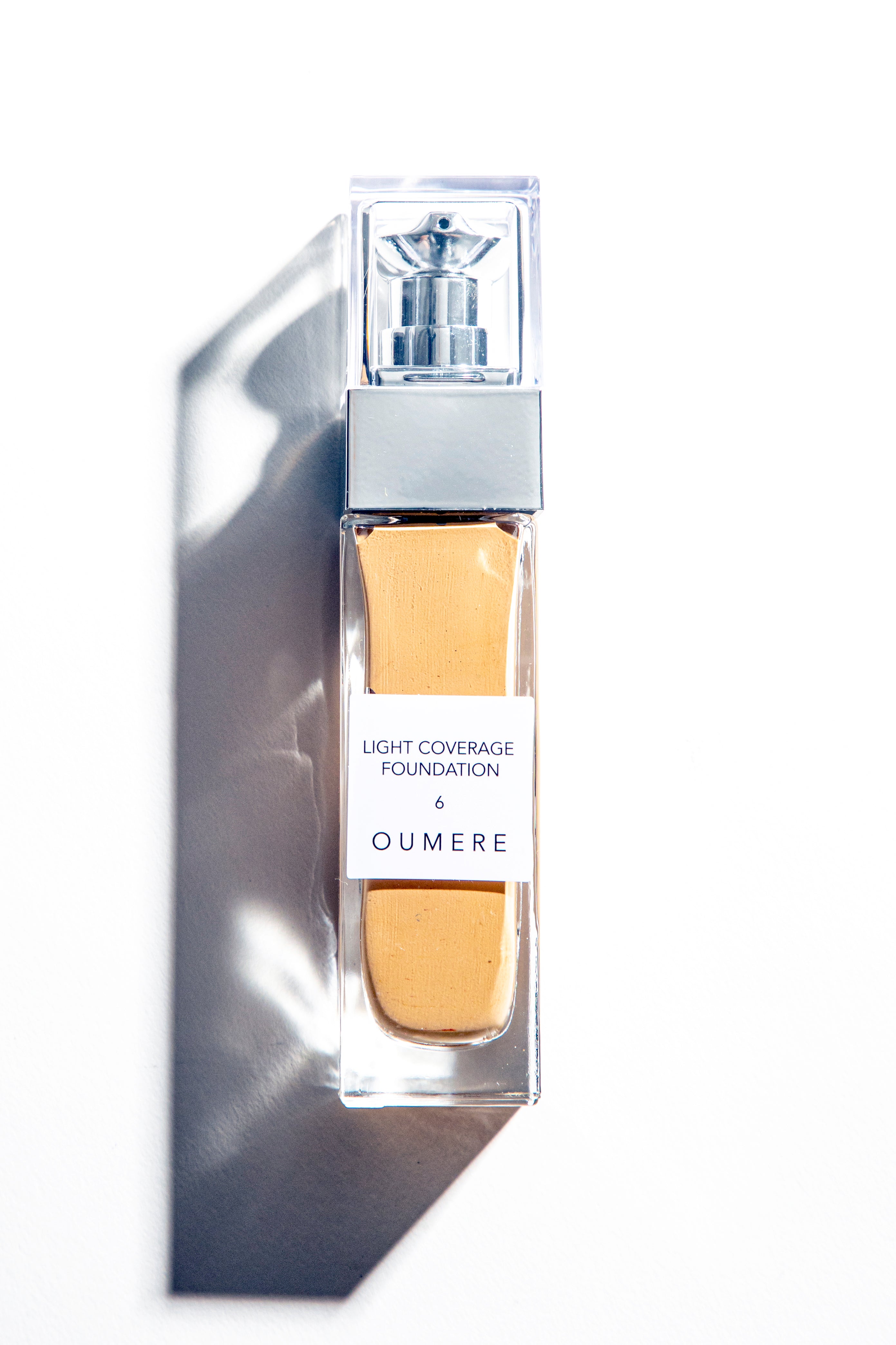 Light Coverage Foundation - O U M E R E